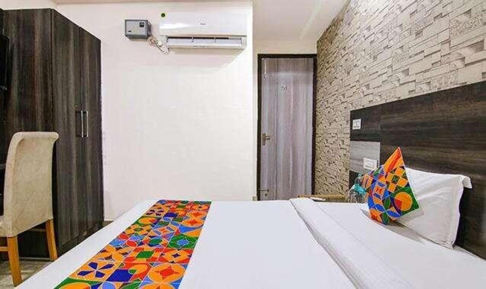 Fabhotel Welcome Residency Zirakpur Bagian luar foto